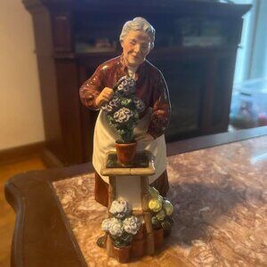 Royal Doulton Flora HN2349 Rare